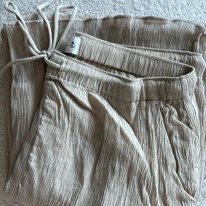 Abercrombie and fitch Crinkle Textured Pull-On Wide Leg Pant MP